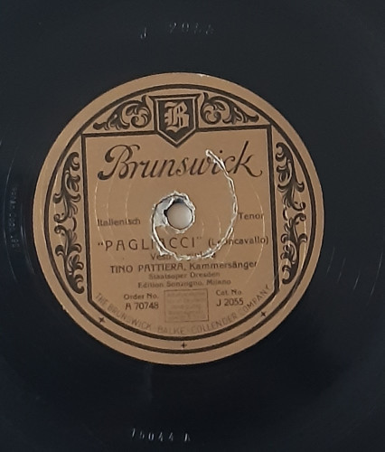 Pagliacci : Vesti la giubba   / [Ruggiero] Leoncavallo. Tosca : E lucevan le stelle / [Giacomo] Puccini ; Tino Pattiera, Kammersänger Staatsoper Dresden.