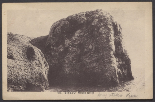 Biševo. Modra spilja.